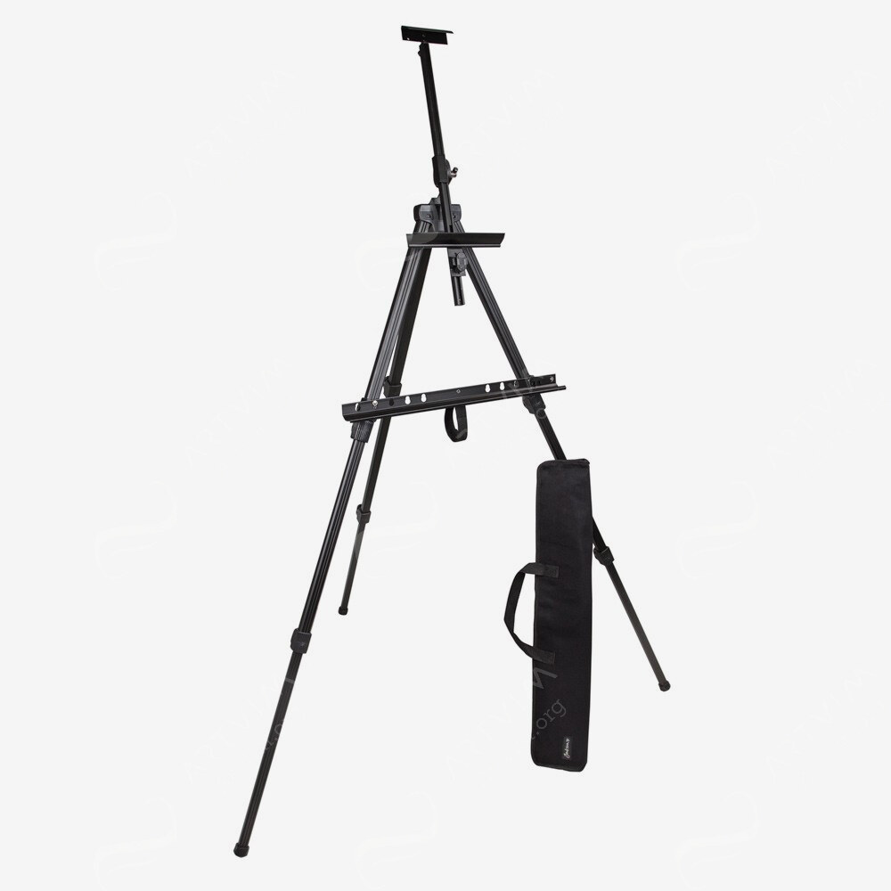 Studio Essentials : Easels